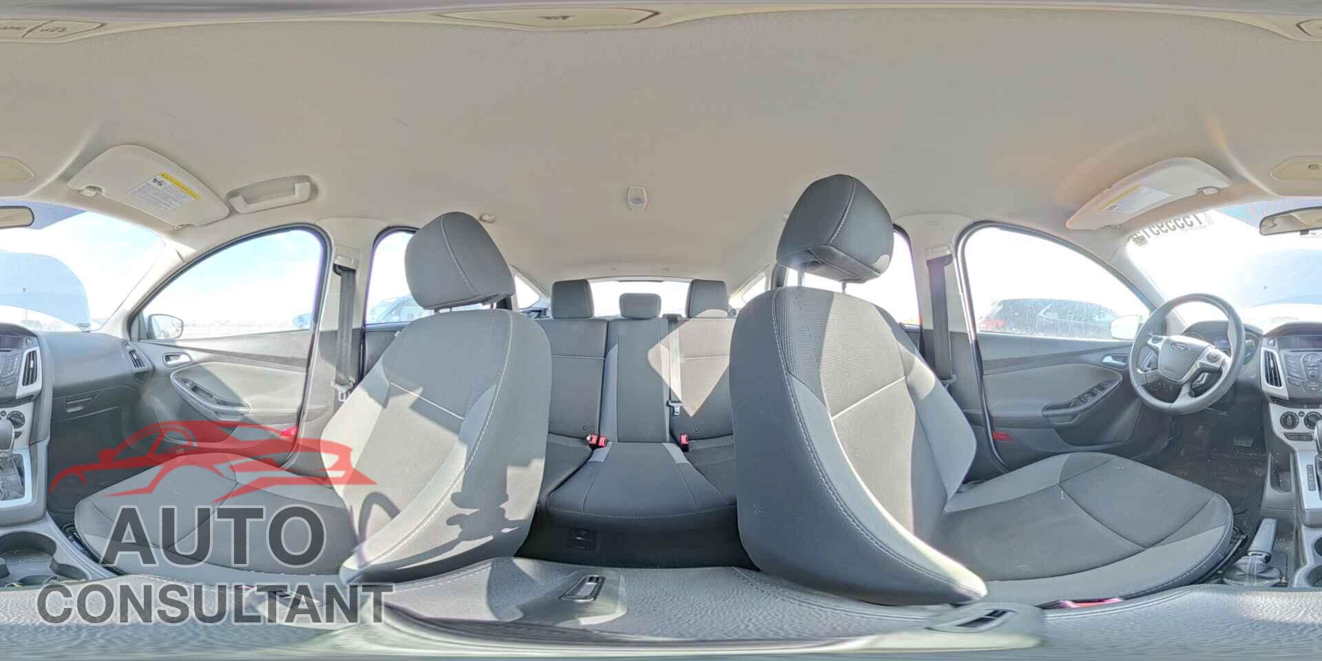 FORD FOCUS 2012 - 1FAHP3K2XCL435406