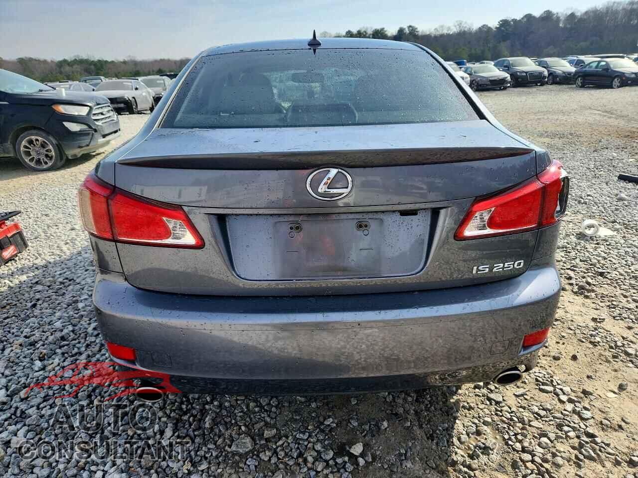LEXUS IS 2012 - JTHBF5C21C5169676