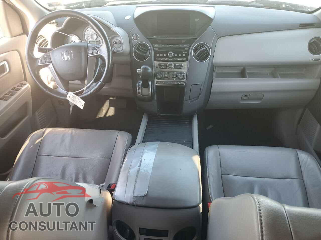 HONDA PILOT 2015 - 5FNYF3H55FB010634