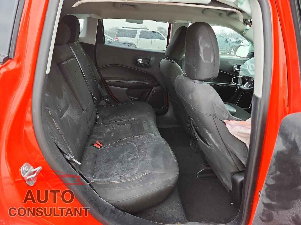 JEEP COMPASS 2017 - 3C4NJDAB4HT656498