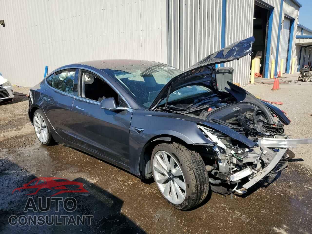 TESLA MODEL 3 2018 - 5YJ3E1EA1JF059390
