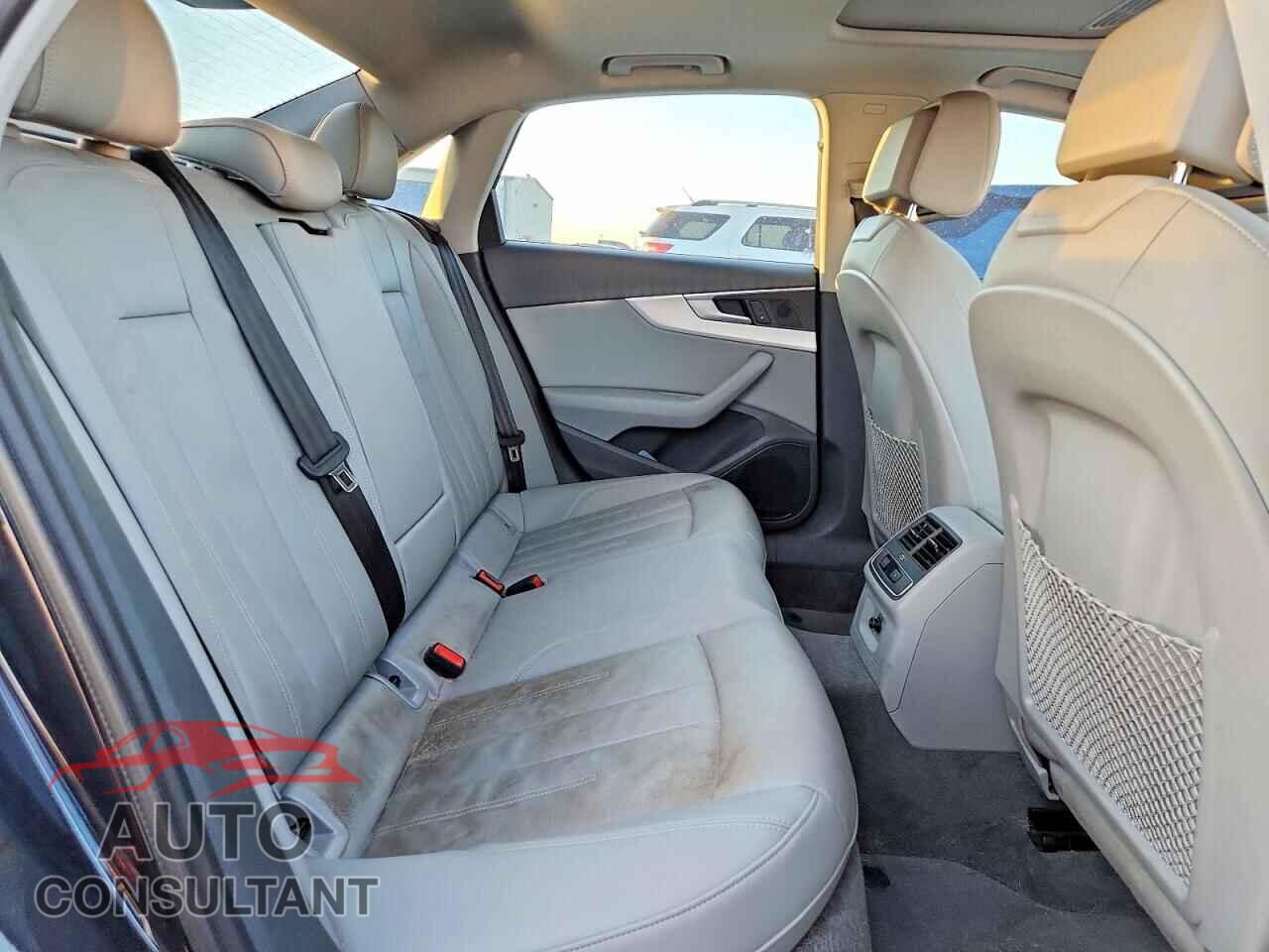 AUDI A4 2018 - WAUKMAF49JA025467