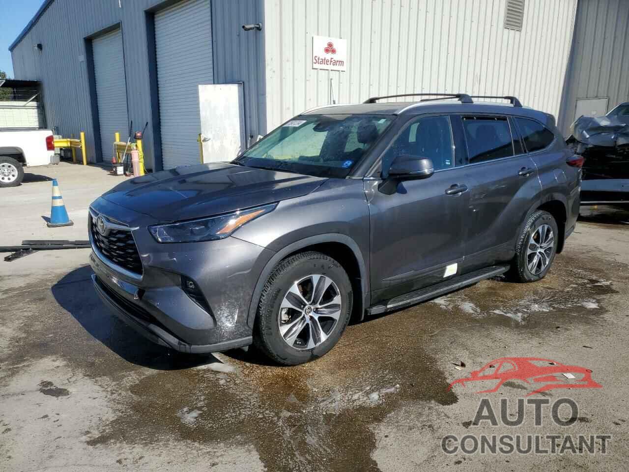 TOYOTA HIGHLANDER 2022 - 5TDGZRAH6NS556931