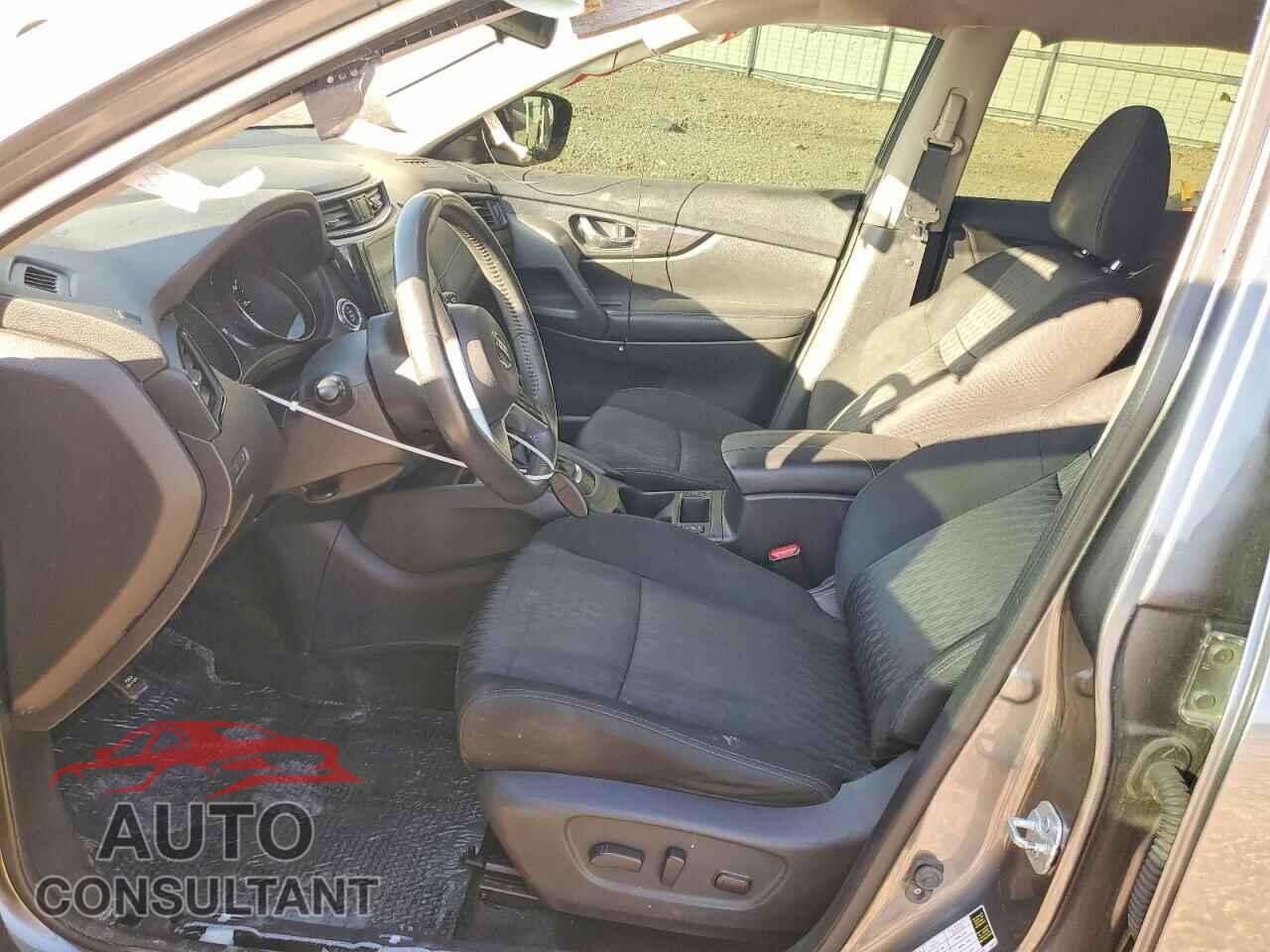 NISSAN ROGUE 2017 - KNMAT2MT2HP537306