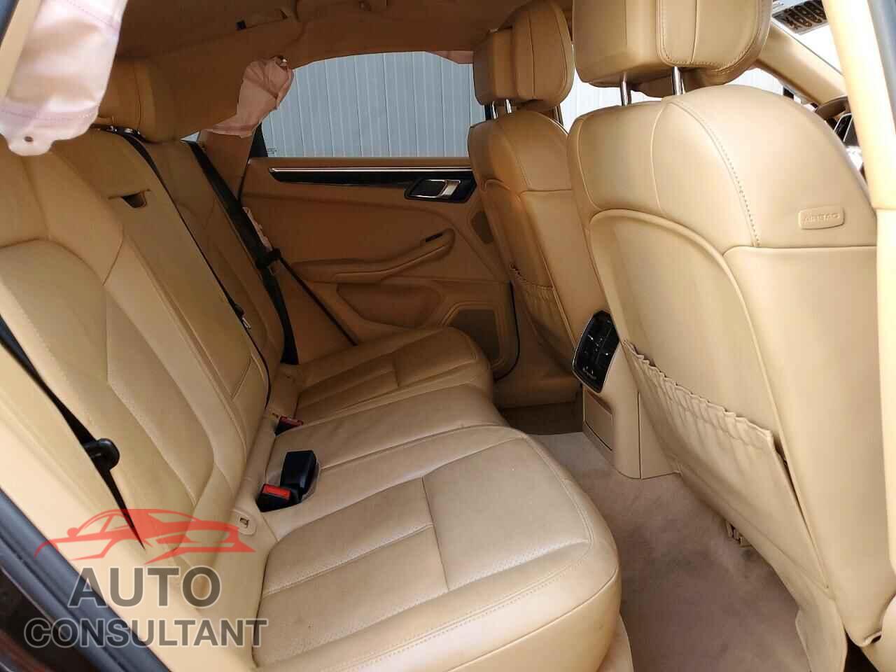 PORSCHE MACAN 2016 - WP1AB2A55GLB50049