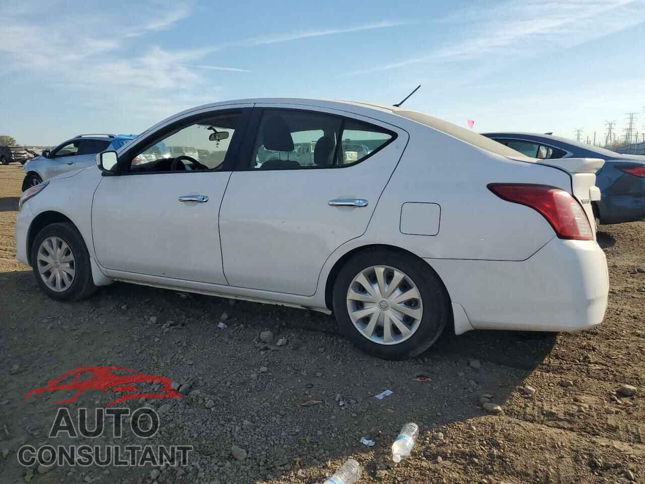 NISSAN VERSA 2017 - 3N1CN7AP1HL877231