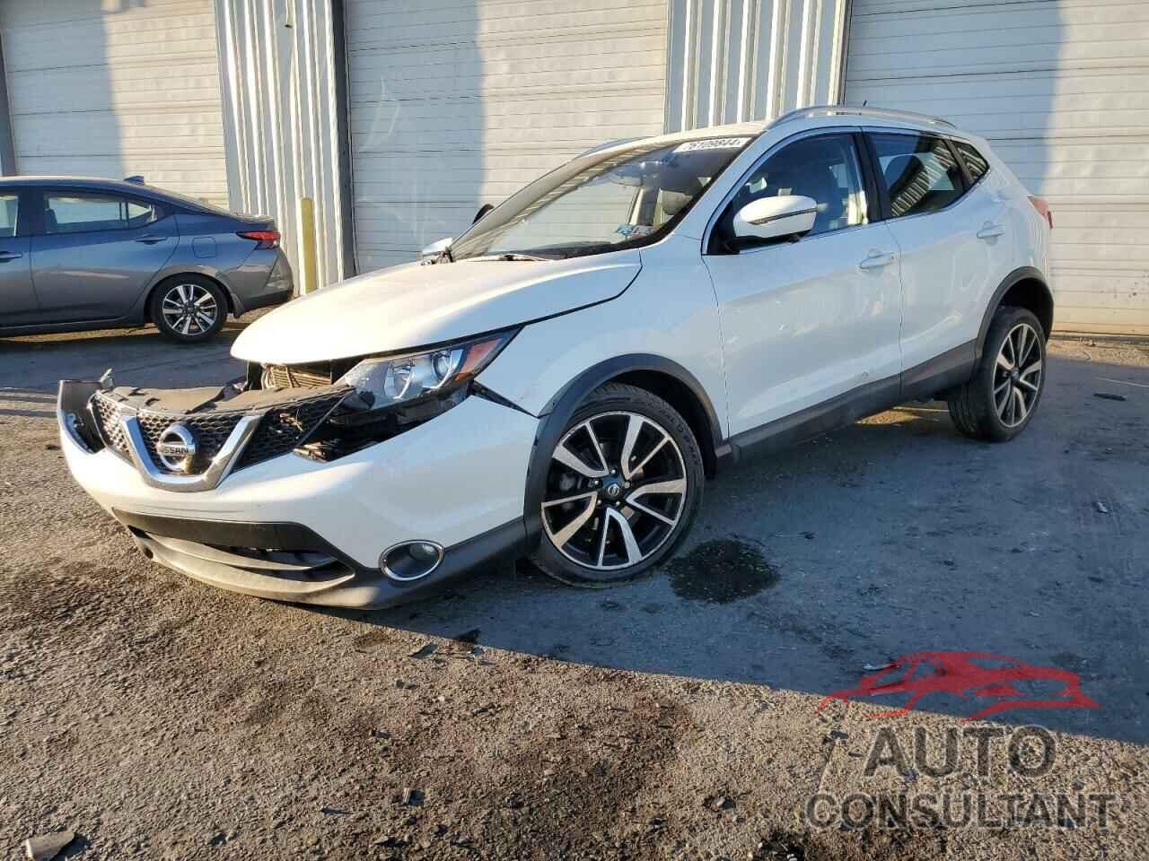 NISSAN ROGUE 2017 - JN1BJ1CR7HW128916