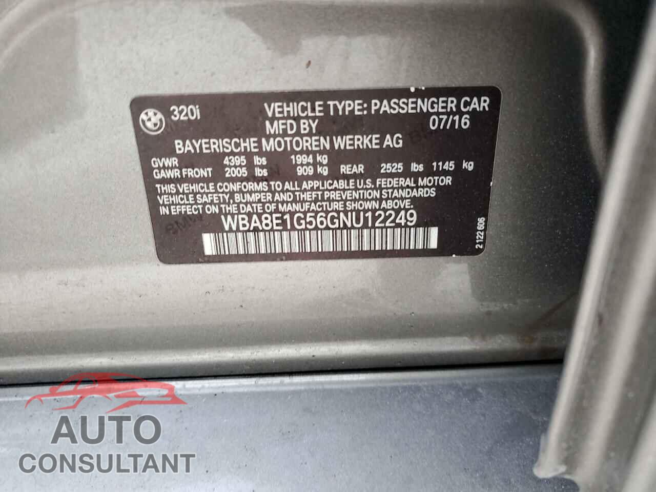 BMW 3 SERIES 2016 - WBA8E1G56GNU12249