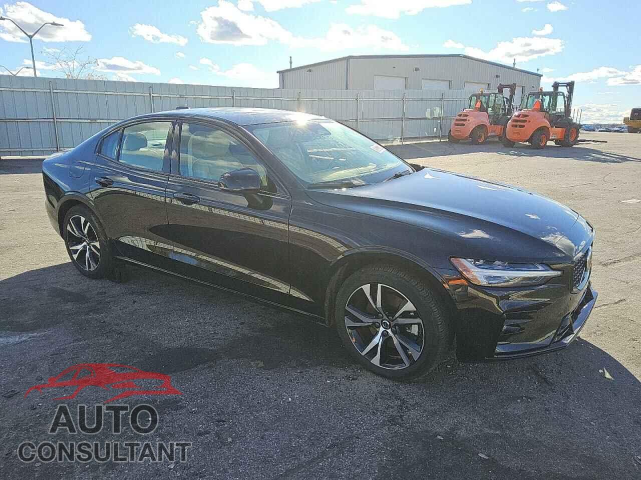 VOLVO S60 CORE 2024 - 7JRL12FK7RG280908