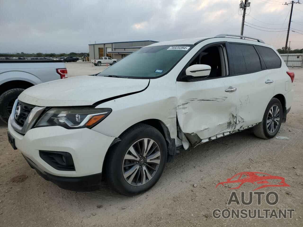 NISSAN PATHFINDER 2017 - 5N1DR2MN5HC600950