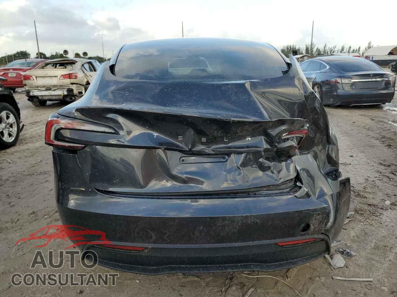 TESLA MODEL 3 2024 - 5YJ3E1EB3RF767855