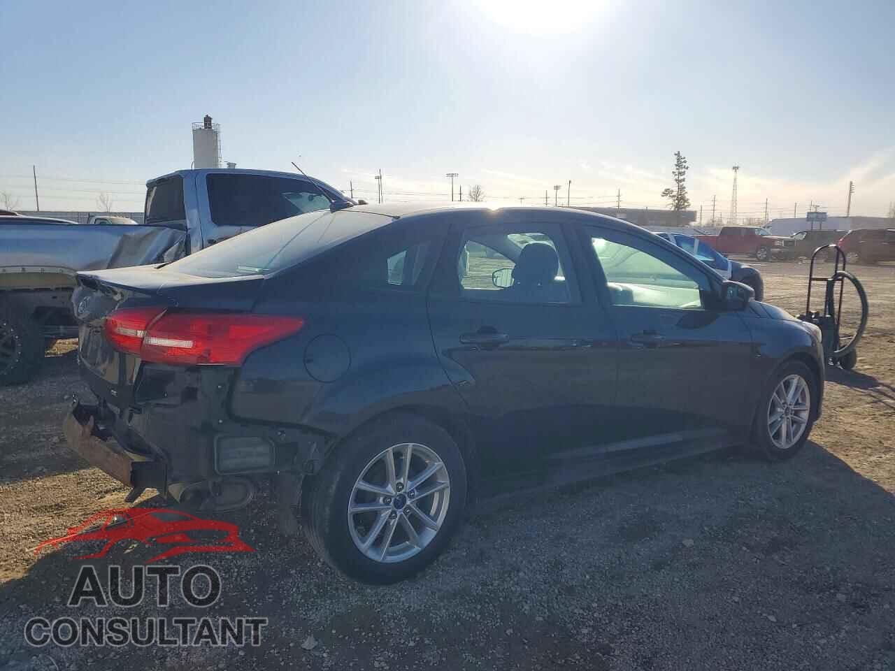 FORD FOCUS 2015 - 1FADP3F26FL329354