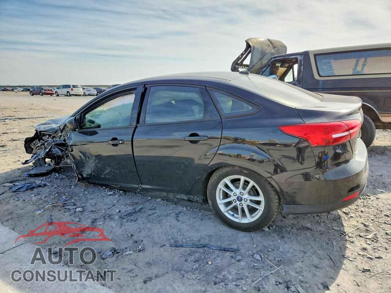 FORD FOCUS 2018 - 1FADP3F27JL256214