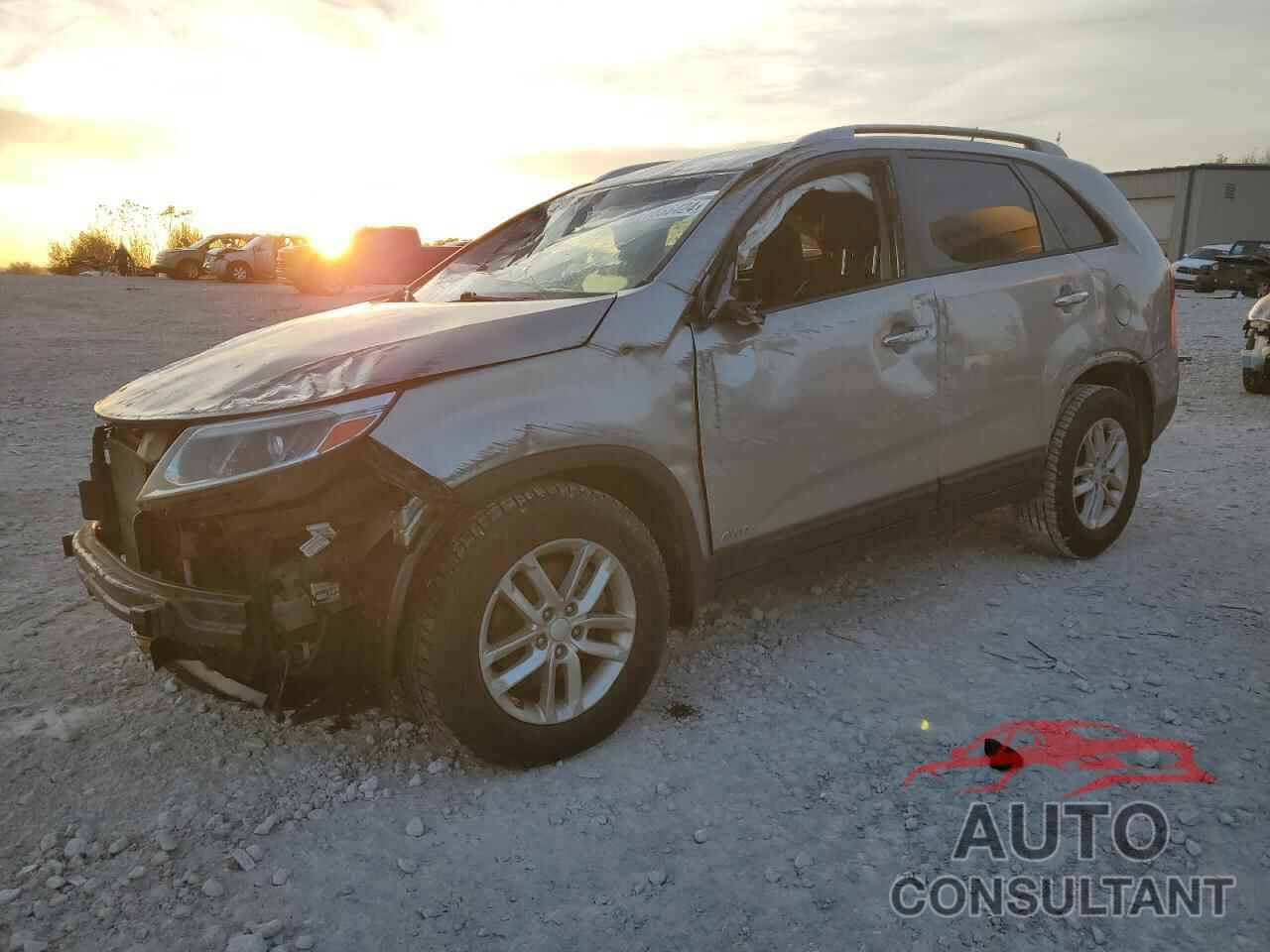 KIA SORENTO 2015 - 5XYKTCA66FG652922