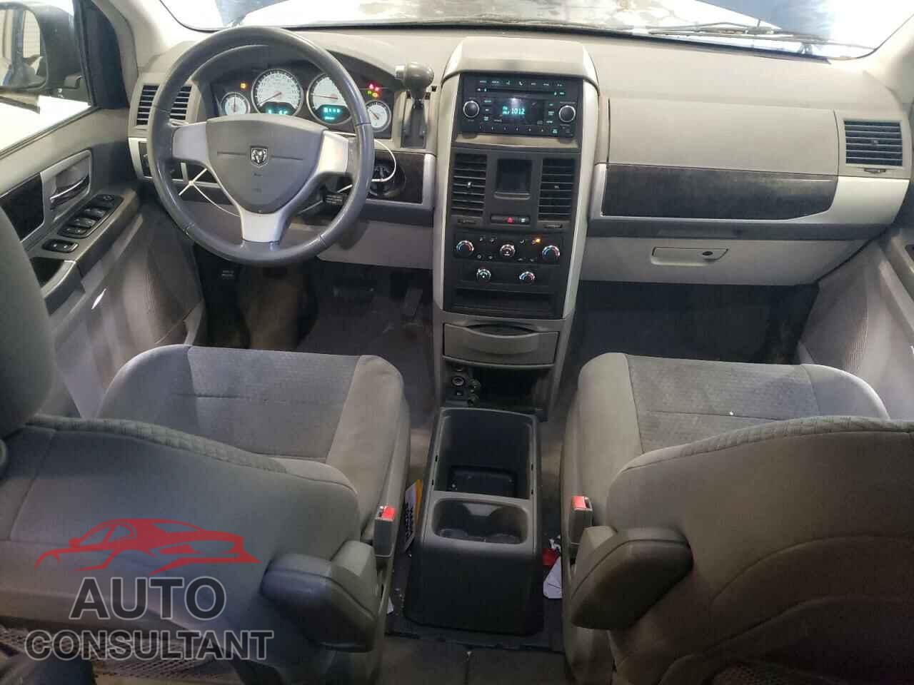DODGE CARAVAN 2010 - 2D4RN5D19AR412100