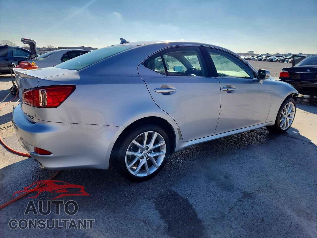 LEXUS IS 2011 - JTHCF5C21B5048813