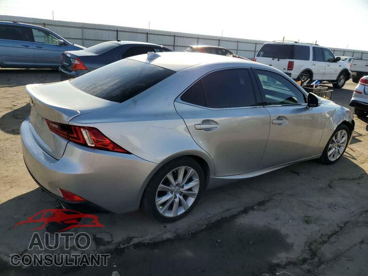LEXUS IS 2016 - JTHBA1D21G5018607