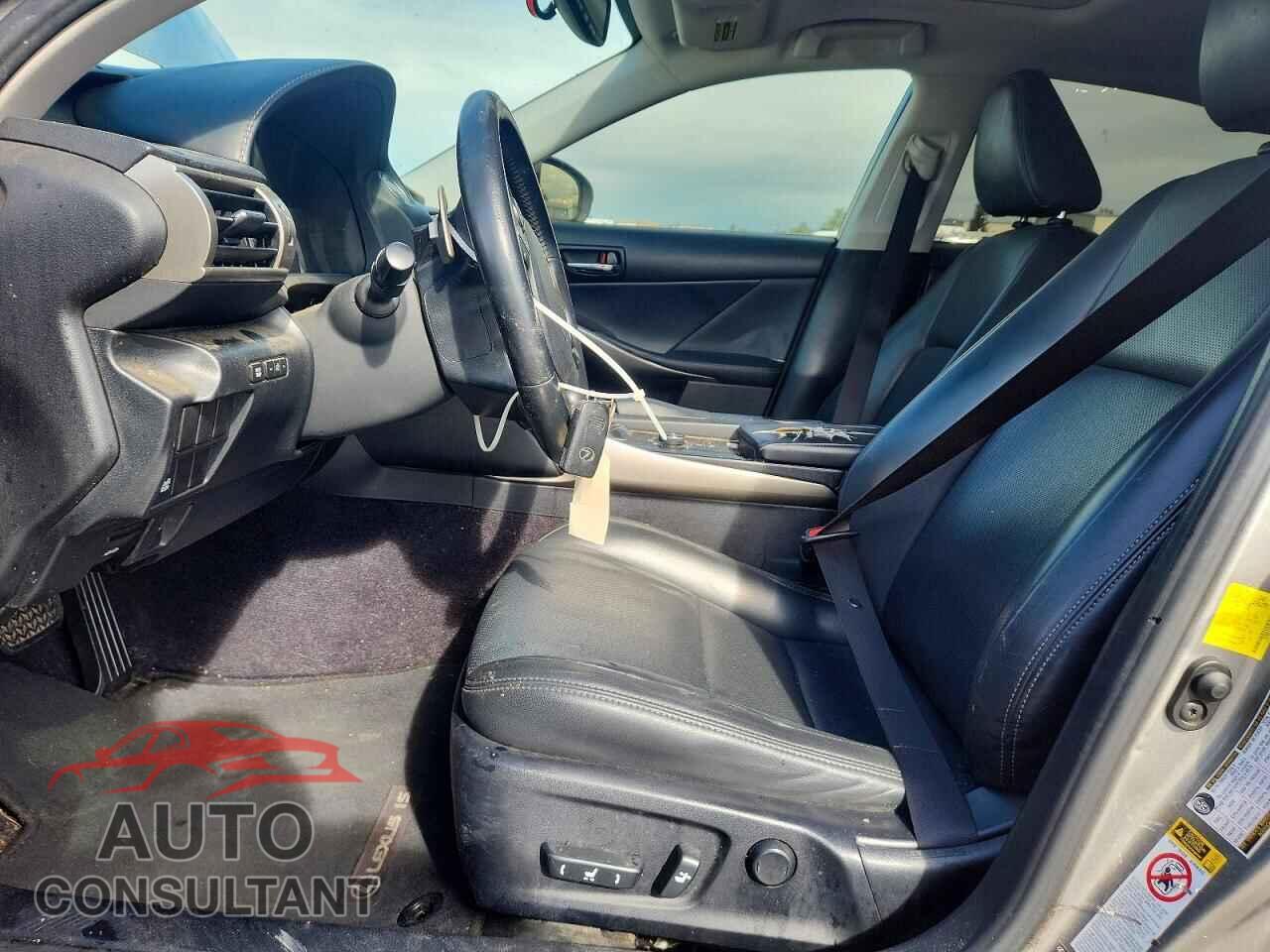 LEXUS IS 2014 - JTHBF1D23E5009051