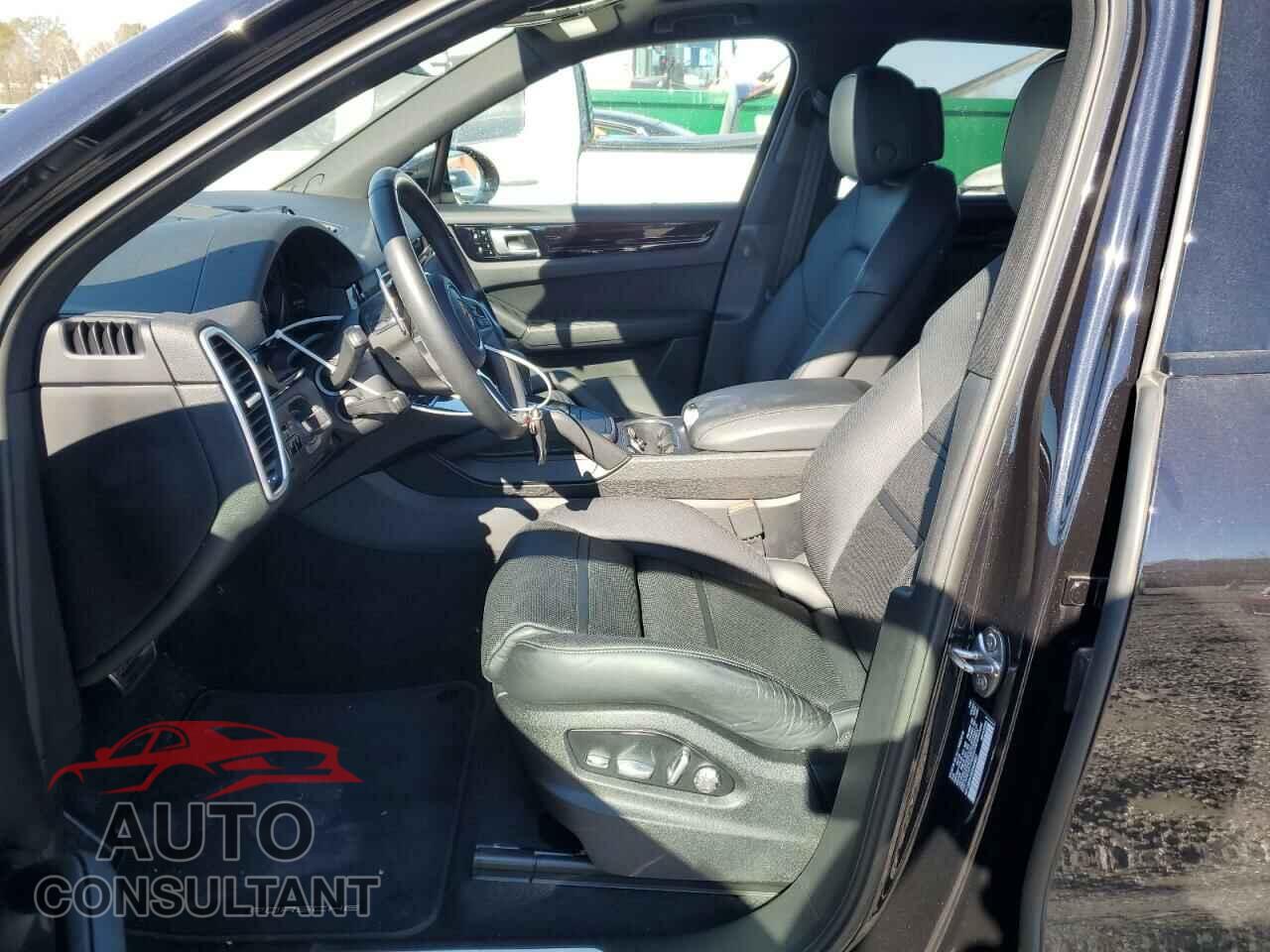 PORSCHE CAYENNE 2019 - WP1AB2AY6KDA60857