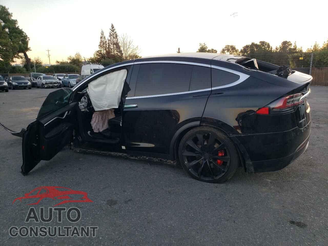 TESLA MODEL X 2016 - 5YJXCBE43GF003709