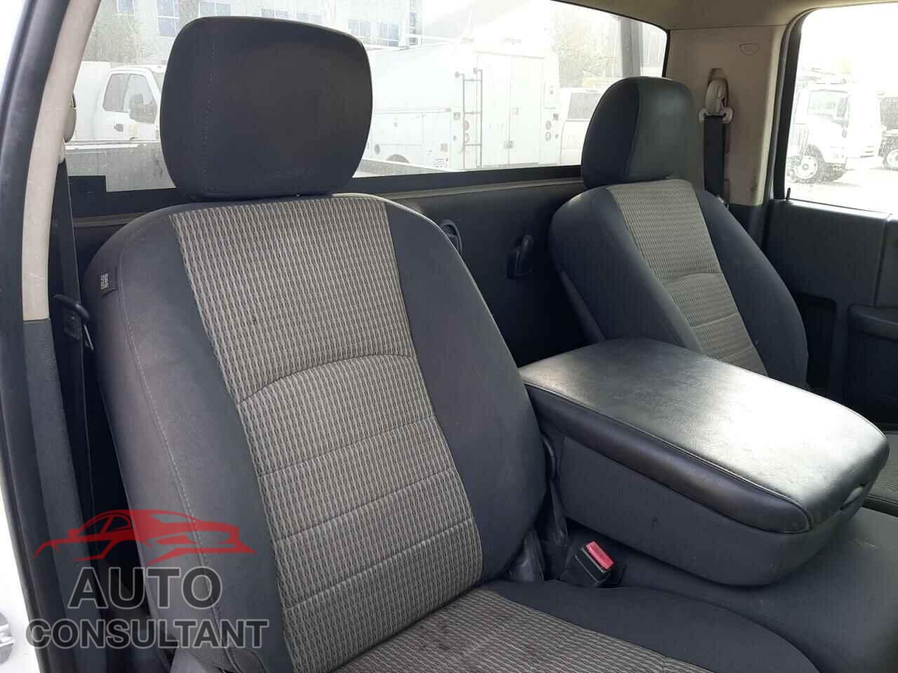 DODGE RAM 2500 2012 - 3C6LD4ATXCG319656
