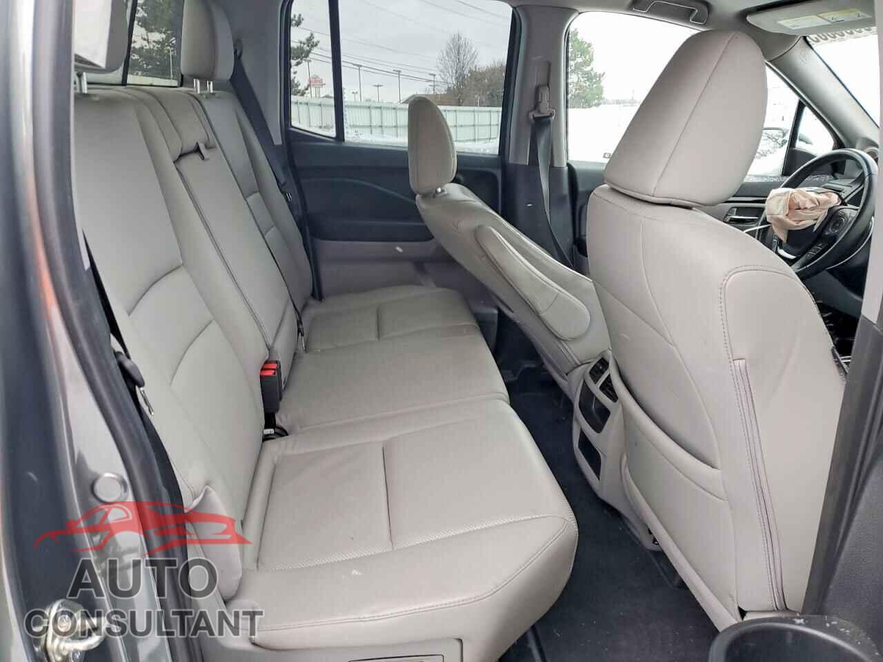 HONDA RIDGELINE 2017 - 5FPYK3F79HB036129
