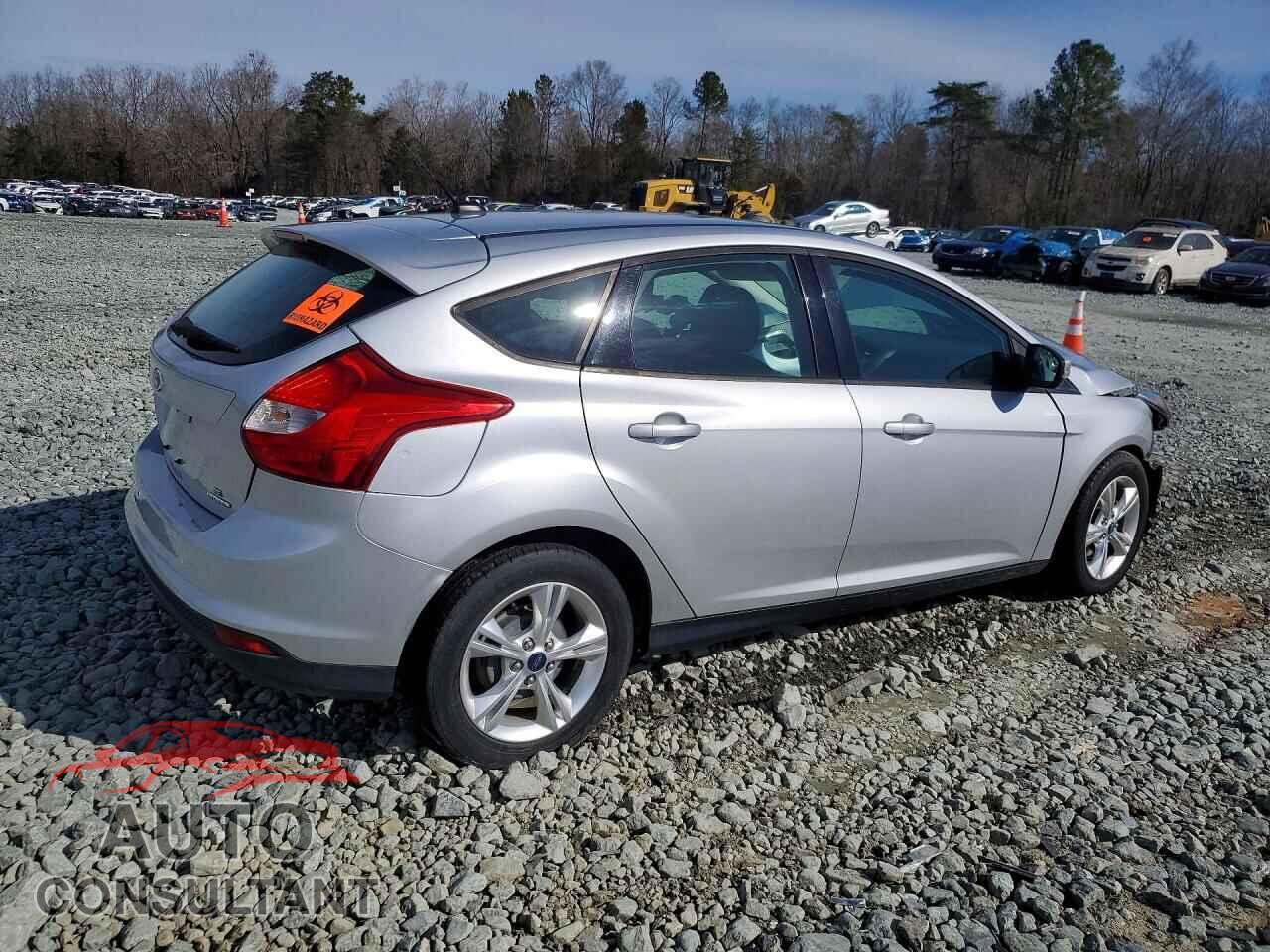 FORD FOCUS 2013 - 1FADP3K26DL112082
