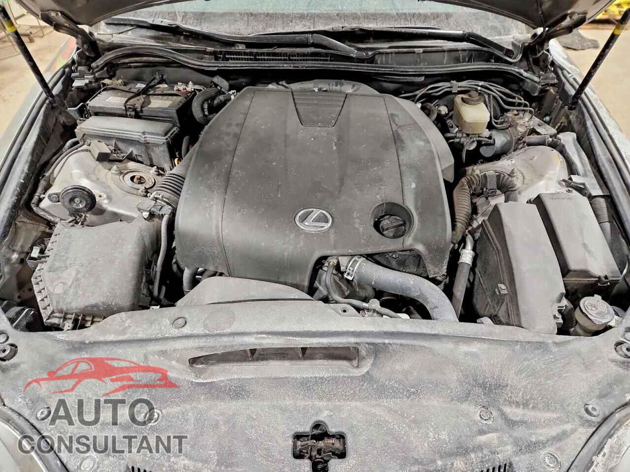 LEXUS IS 2014 - JTHCF1D28E5009177