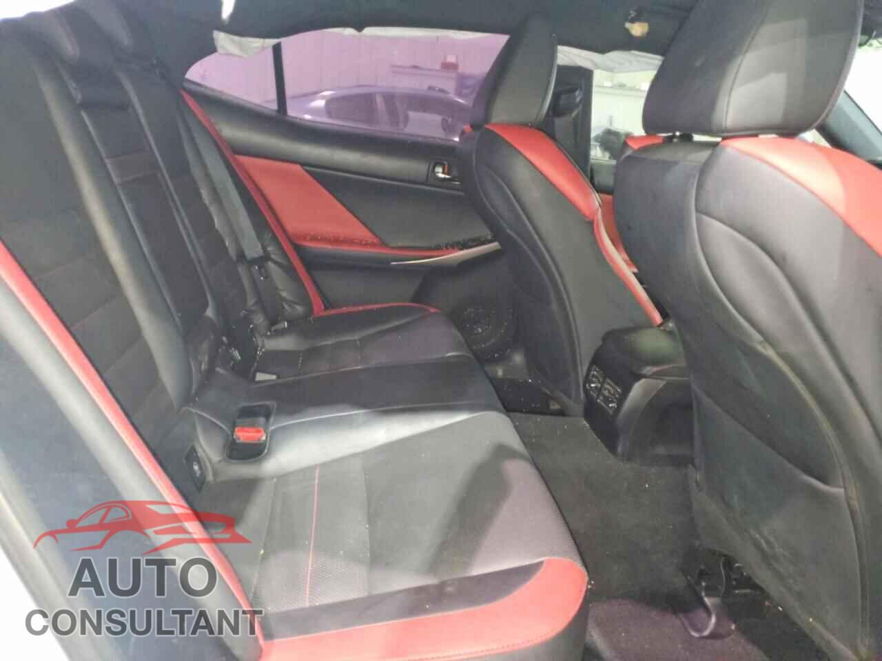 LEXUS IS 2015 - JTHBF1D29F5058644