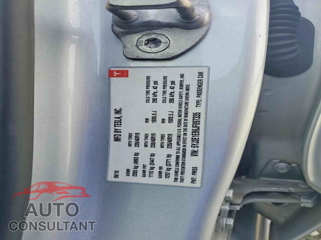 TESLA MODEL 3 2018 - 5YJ3E1EB6JF097335