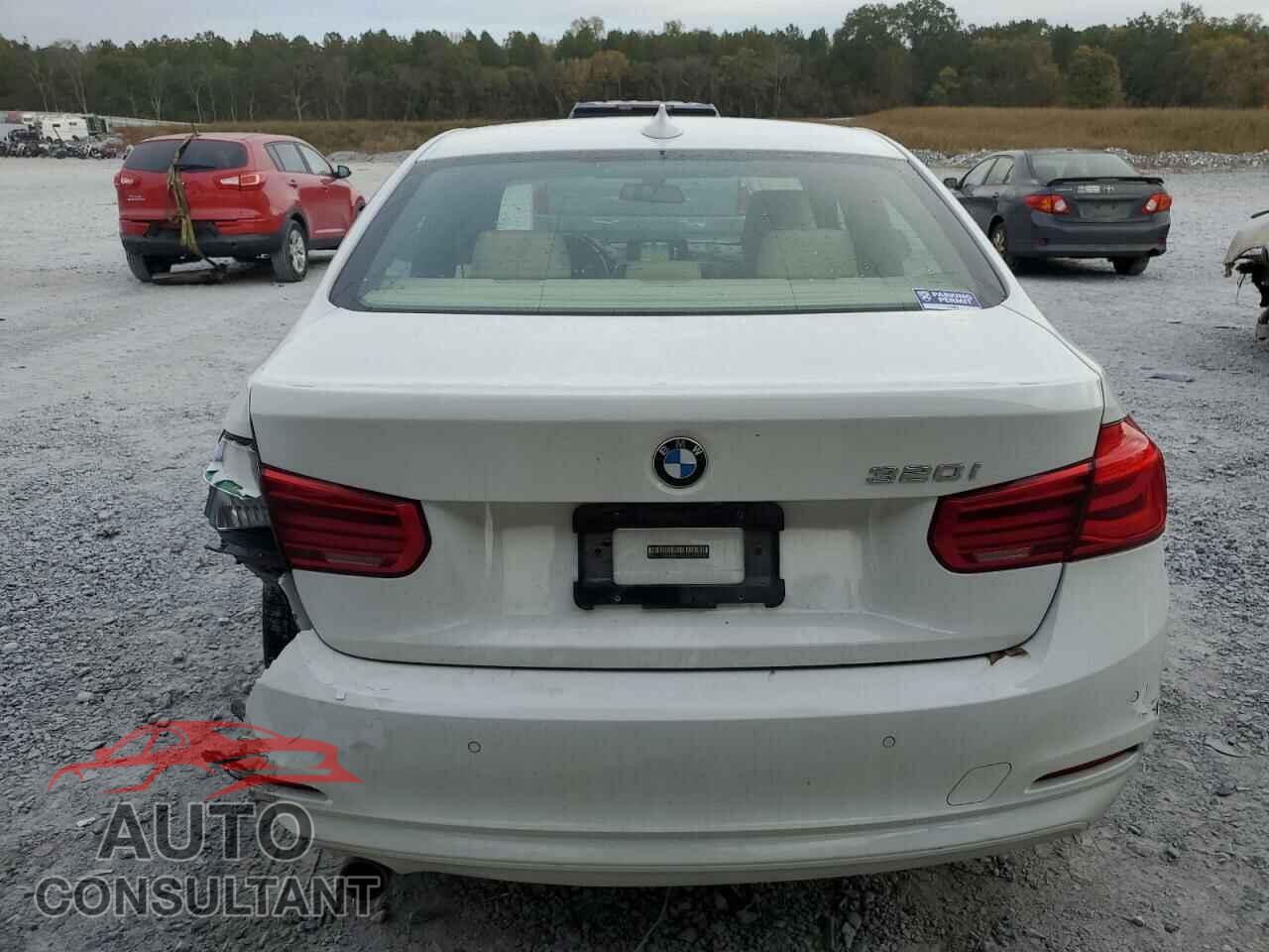 BMW 3 SERIES 2016 - WBA8E1G58GNU12141