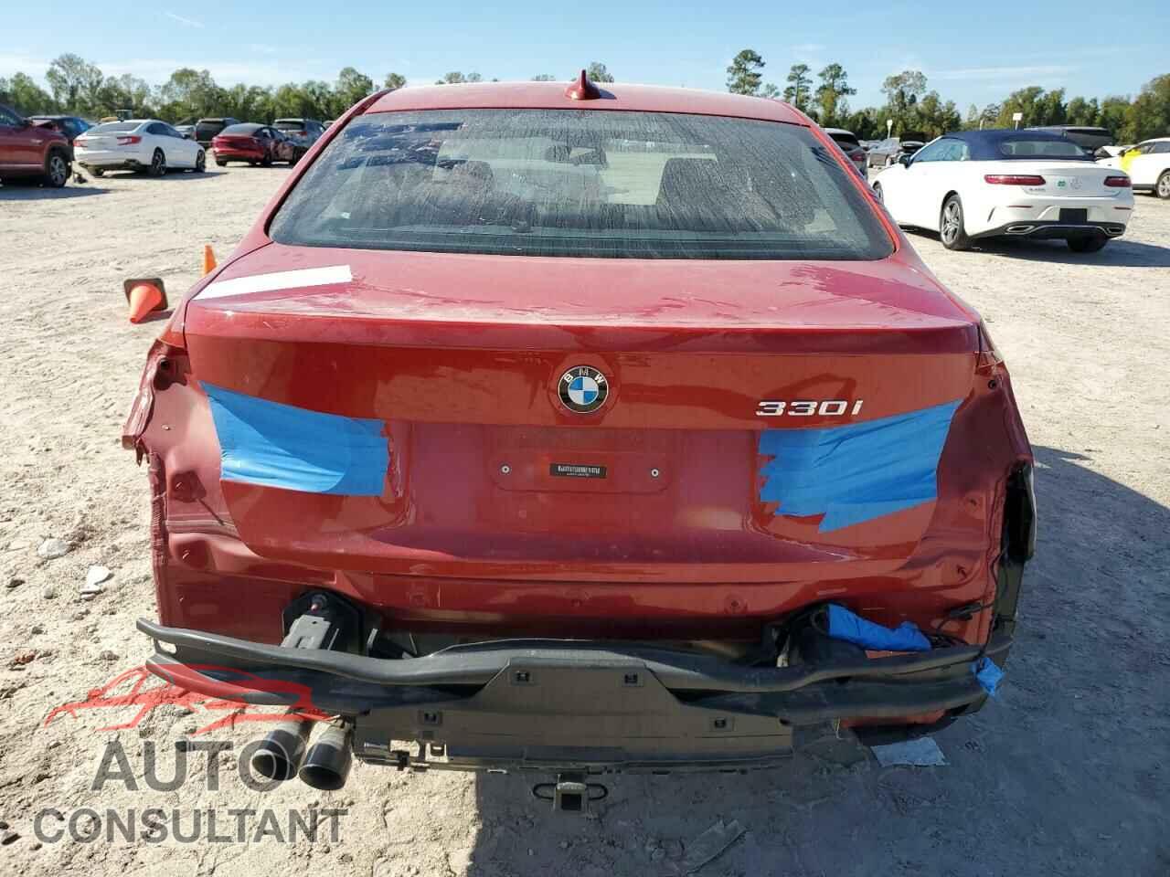 BMW 3 SERIES 2017 - WBA8B9C33HK676611
