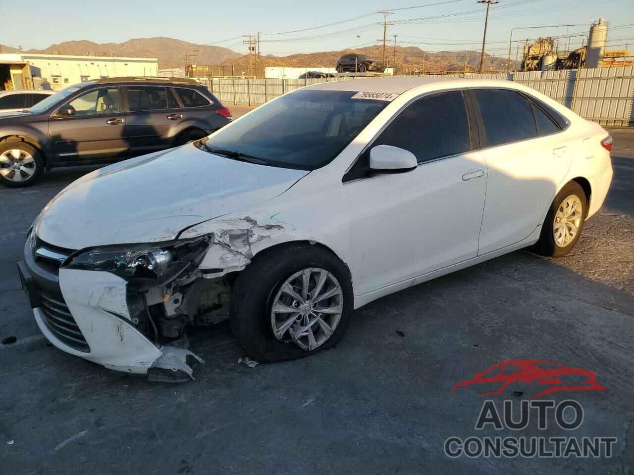 TOYOTA CAMRY 2015 - 4T4BF1FKXFR459836
