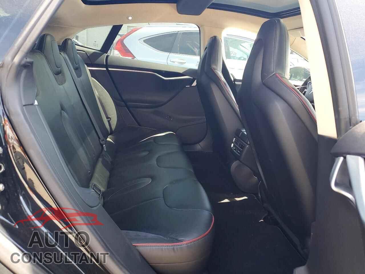 TESLA MODEL S 2013 - 5YJSA1CP8DFP11764