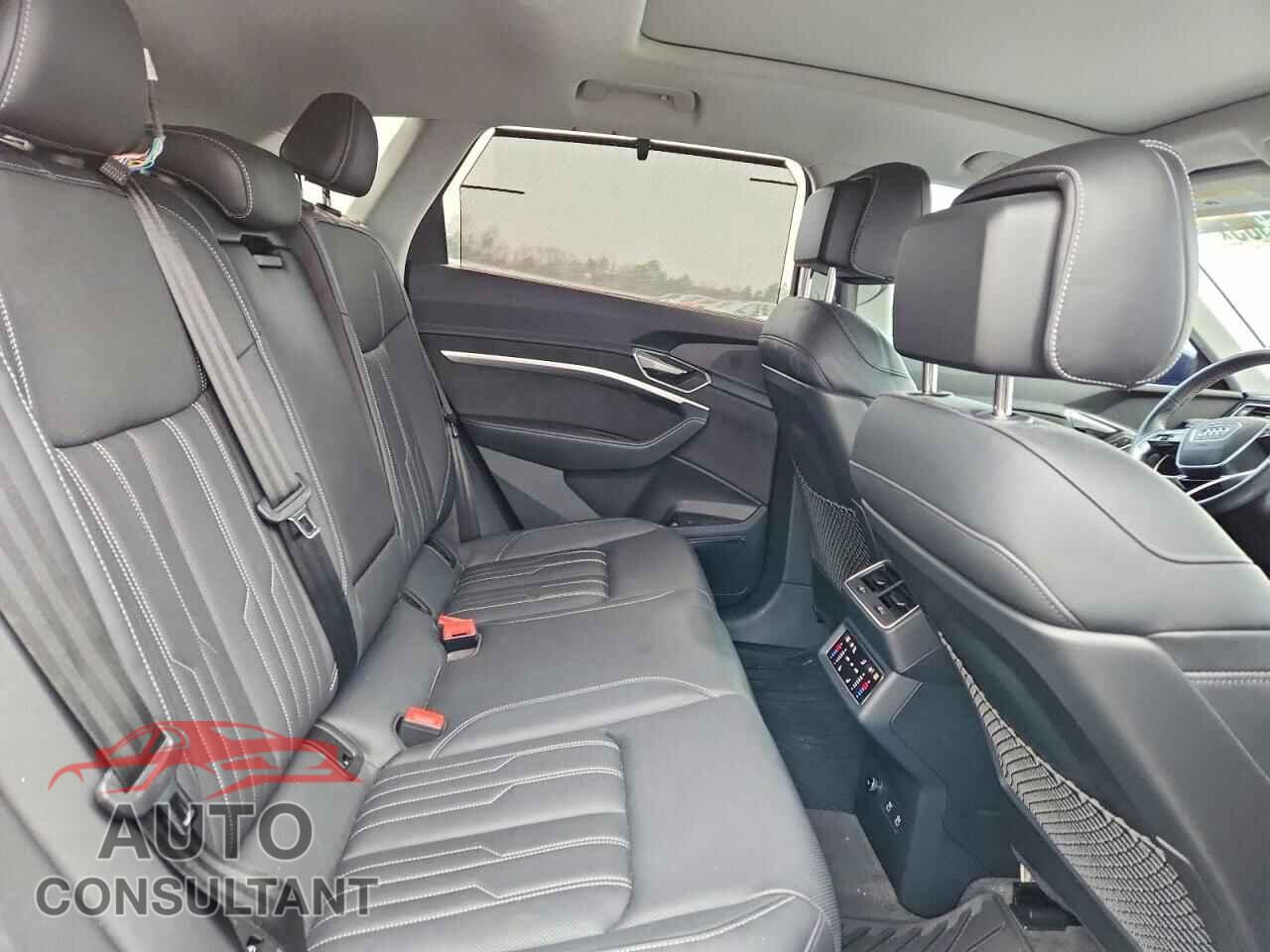 AUDI E-TRON 2021 - WA1VAAGE0MB016455