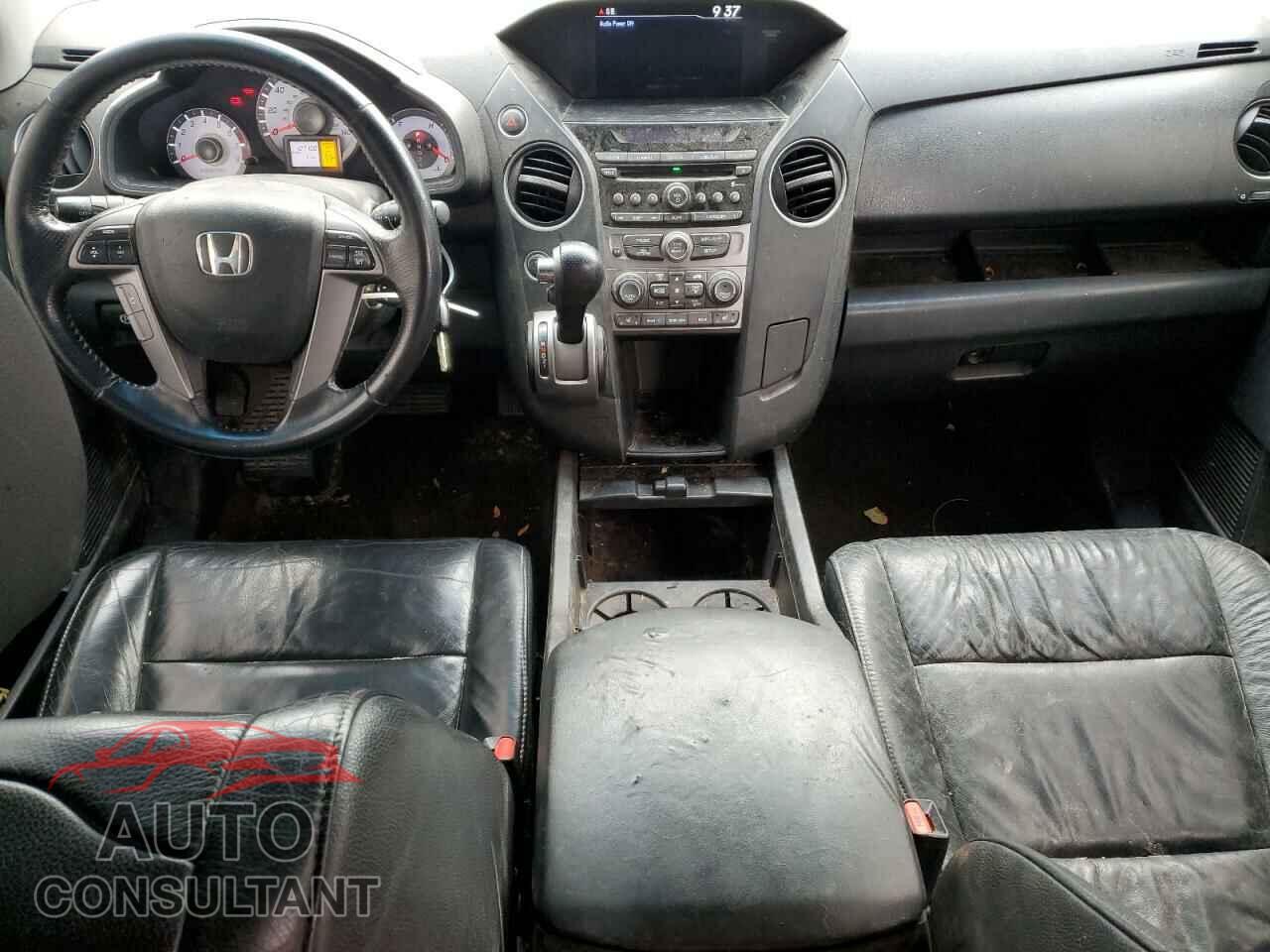 HONDA PILOT 2012 - 5FNYF4H50CB078440