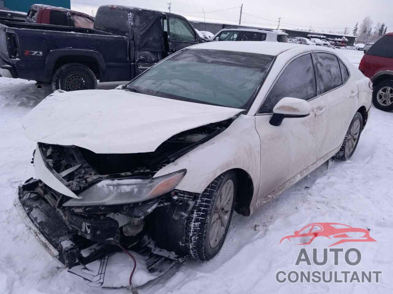 TOYOTA CAMRY 2018 - 4T1B11HK0JU614117