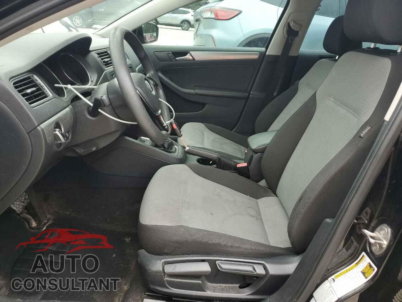 VOLKSWAGEN JETTA 2017 - 3VW2B7AJ3HM214862