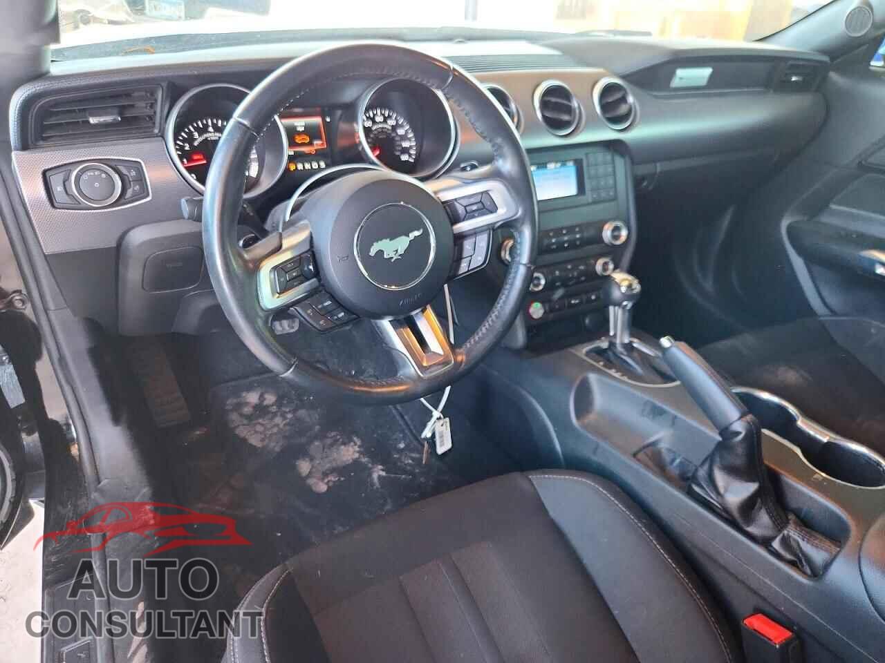 FORD MUSTANG 2019 - 1FA6P8CFXK5111543