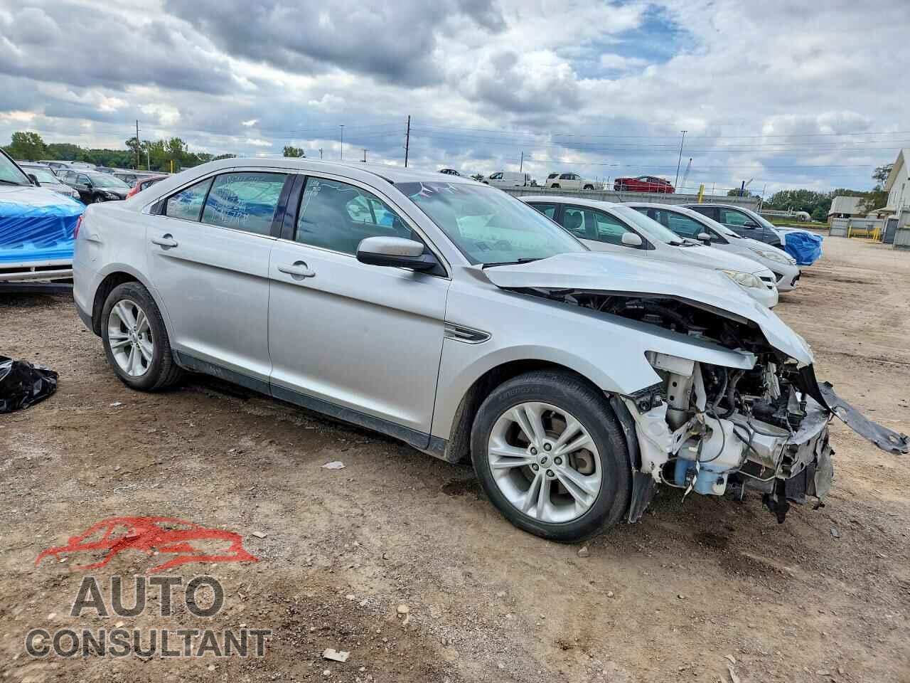FORD TAURUS 2016 - 1FAHP2E81GG155141