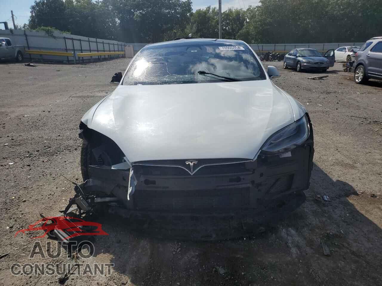 TESLA MODEL S 2017 - 5YJSA1E1XHF193252