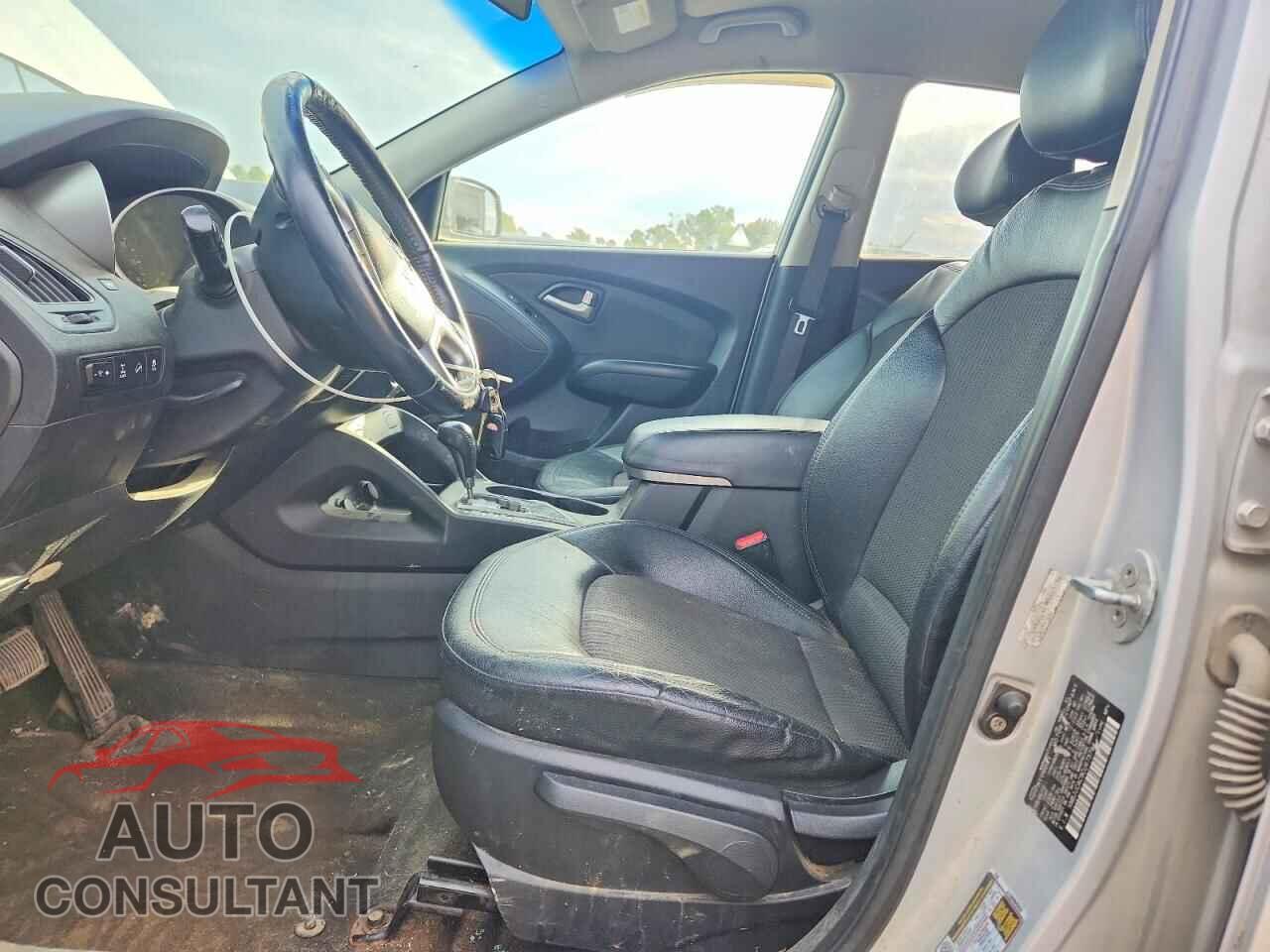 HYUNDAI TUCSON 2012 - KM8JUCAC9CU473794