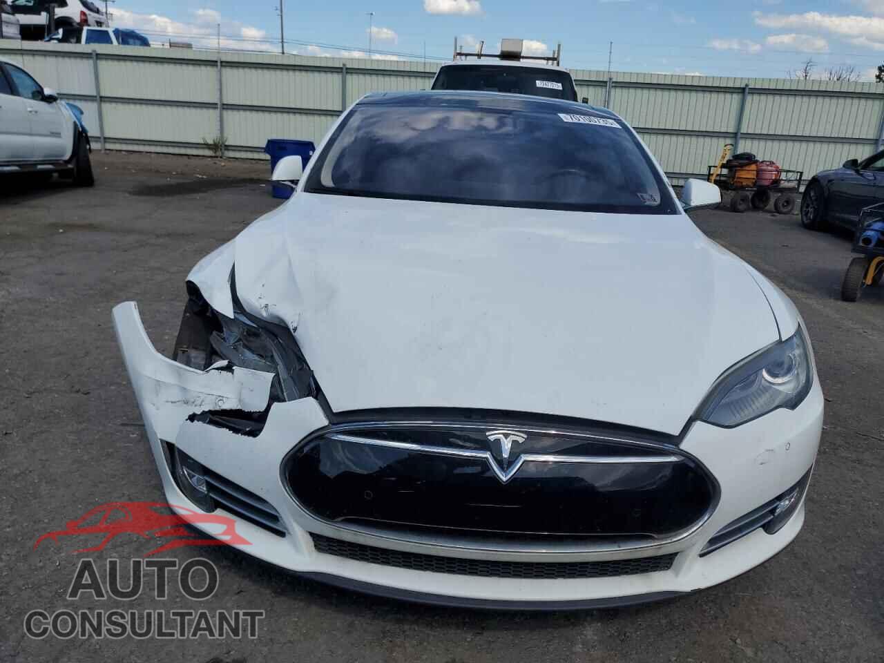 TESLA MODEL S 2013 - 5YJSA1CG9DFP22613
