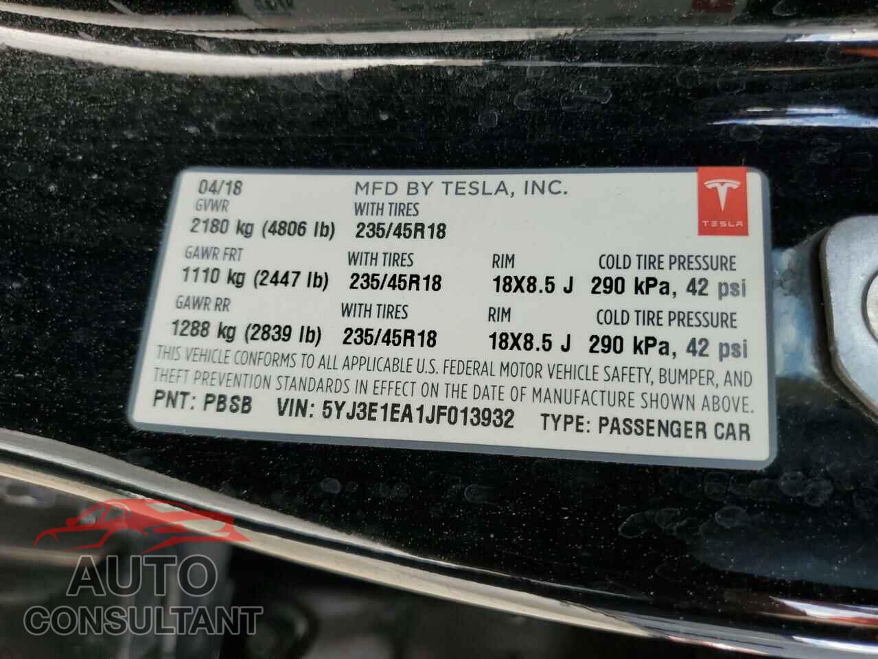TESLA MODEL 3 2018 - 5YJ3E1EA1JF013932