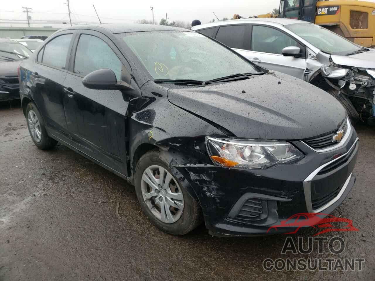 CHEVROLET SONIC 2018 - 1G1JA5SH4J4100106