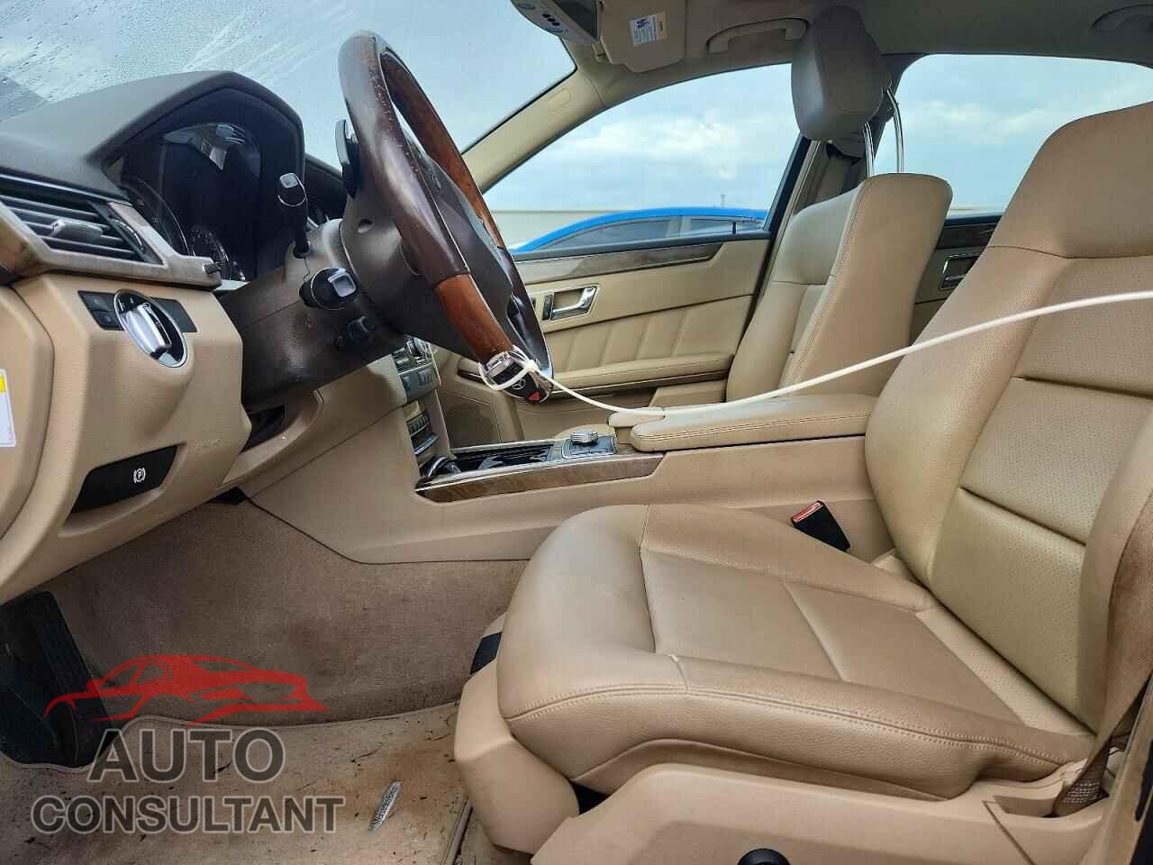 MERCEDES-BENZ E-CLASS 2011 - WDDHF8HB1BA310344