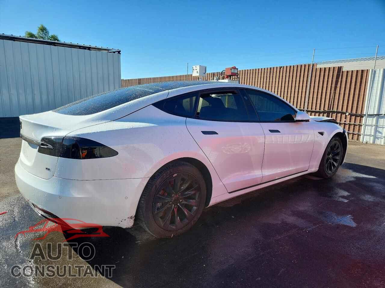 TESLA MODEL S 2017 - 5YJSA1E16HF211424