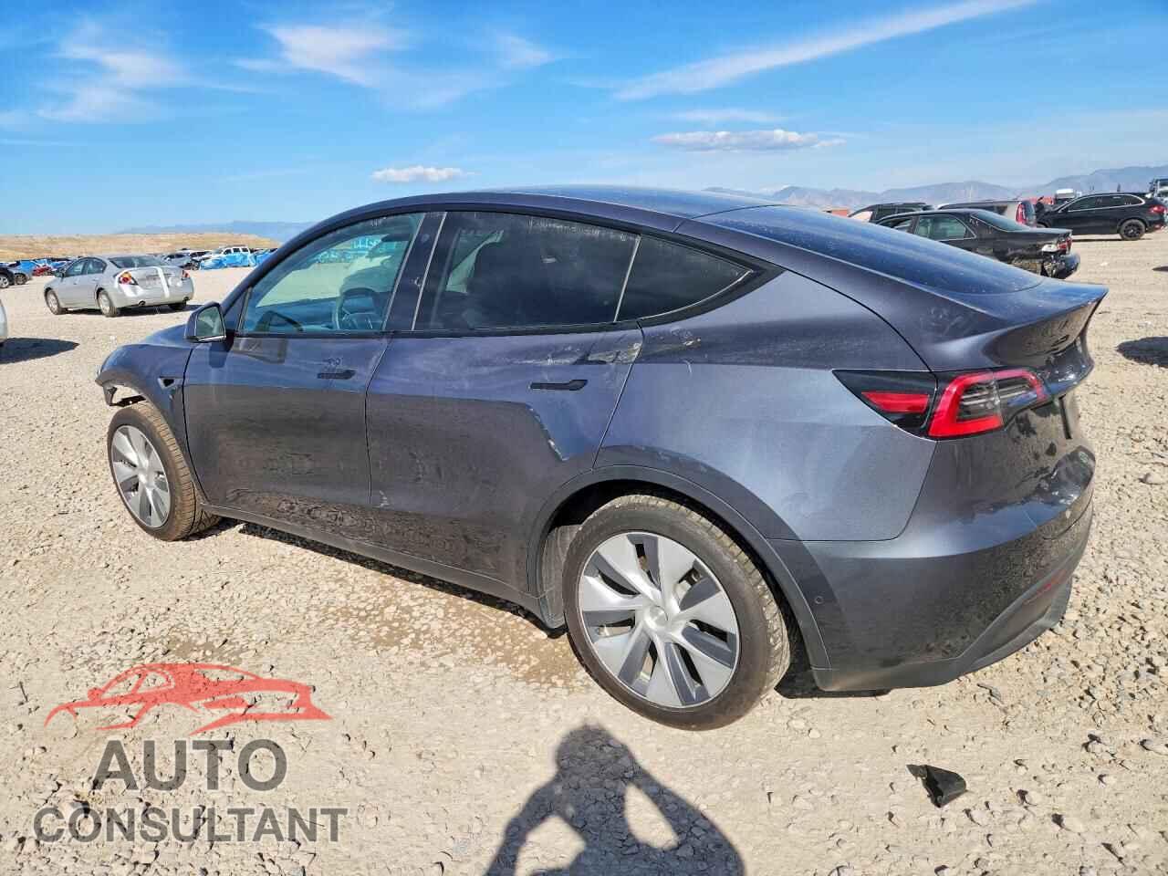 TESLA MODEL Y 2021 - 5YJYGDEEXMF068274