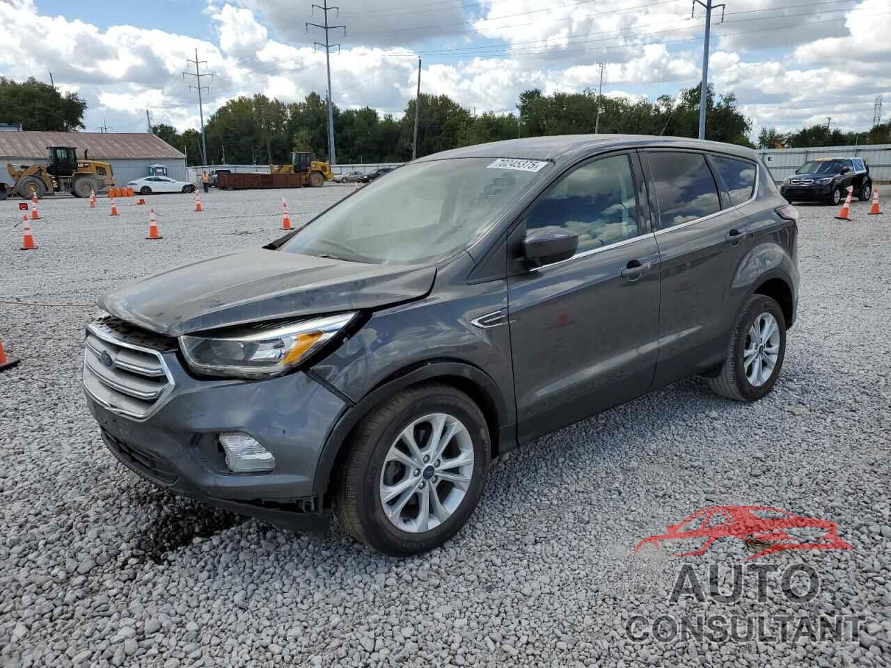 FORD ESCAPE 2017 - 1FMCU0GD3HUD36915