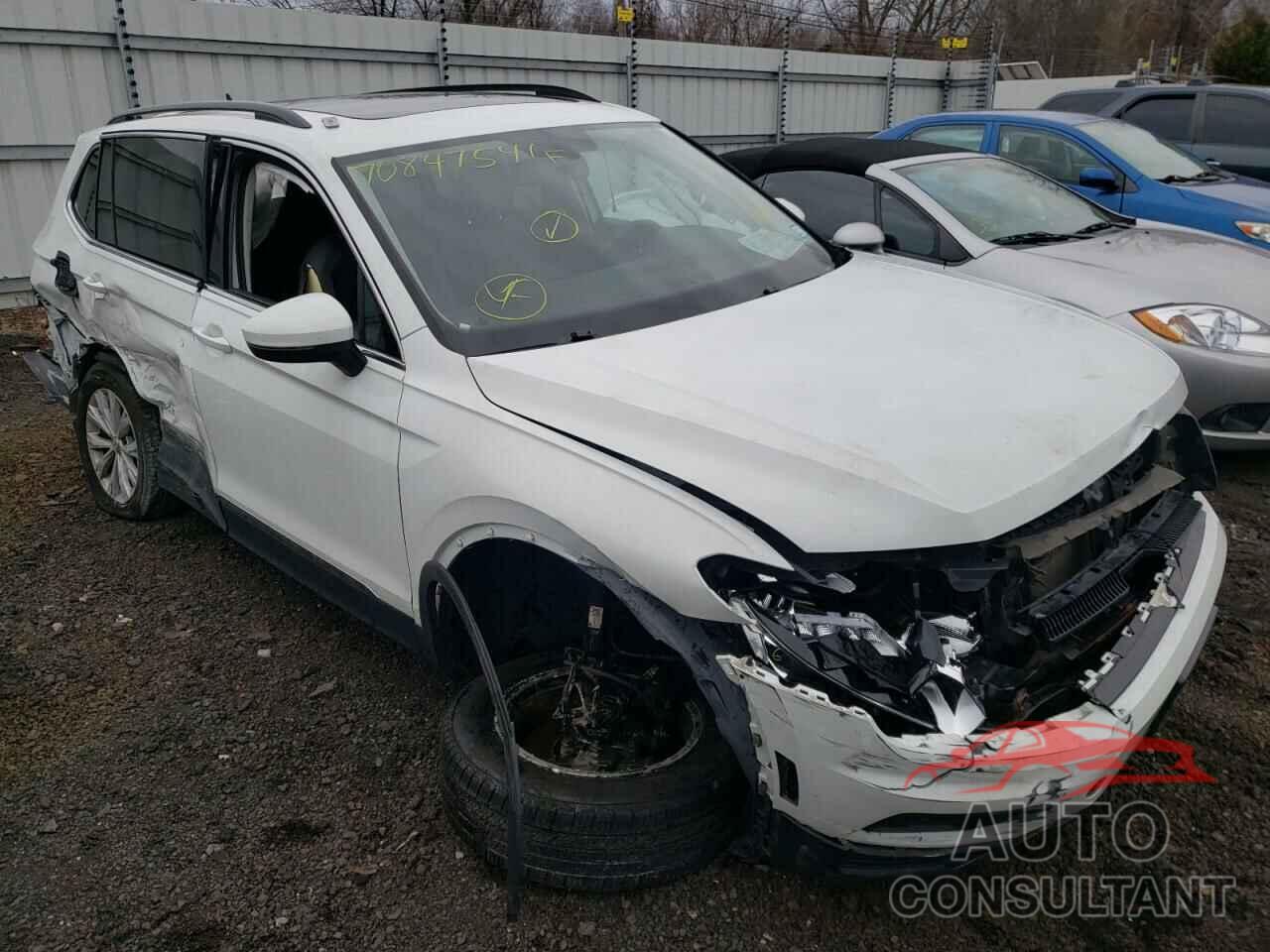 VOLKSWAGEN TIGUAN 2018 - 3VV2B7AX5JM095386